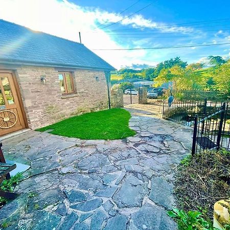 Stone Built Barn In A Beautiful Rural Setting Villa Llangwm-Isaf Luaran gambar