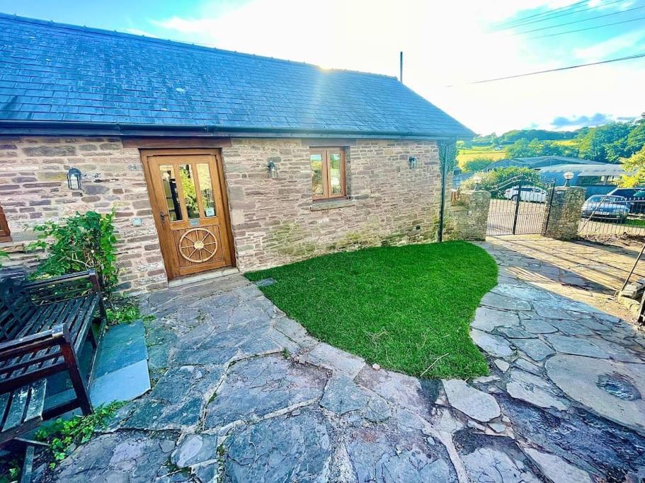 Stone Built Barn In A Beautiful Rural Setting Villa Llangwm-Isaf Luaran gambar